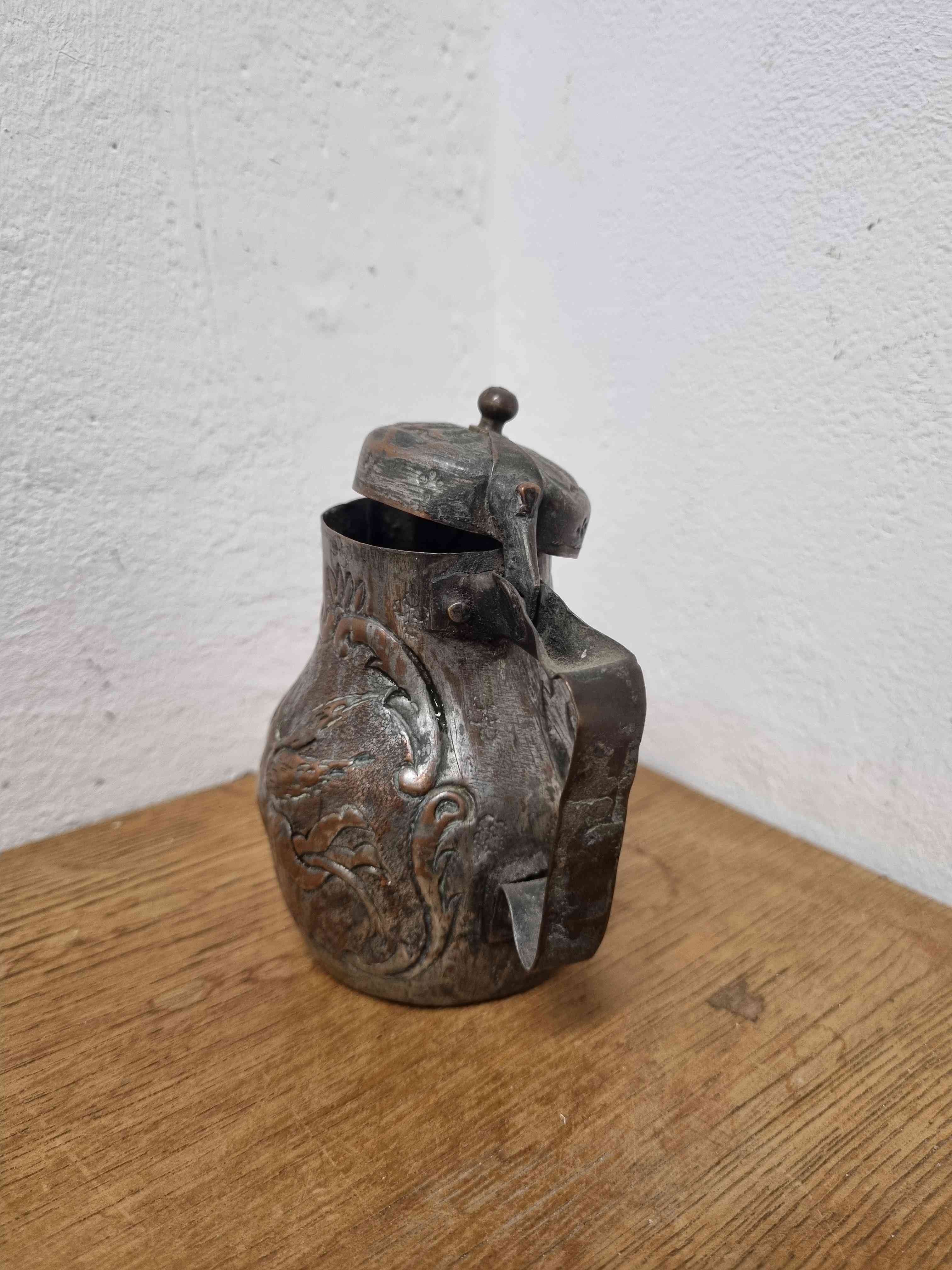 Kovový džbánek s reliéfem andělíčka – 11 cm - pohled 1