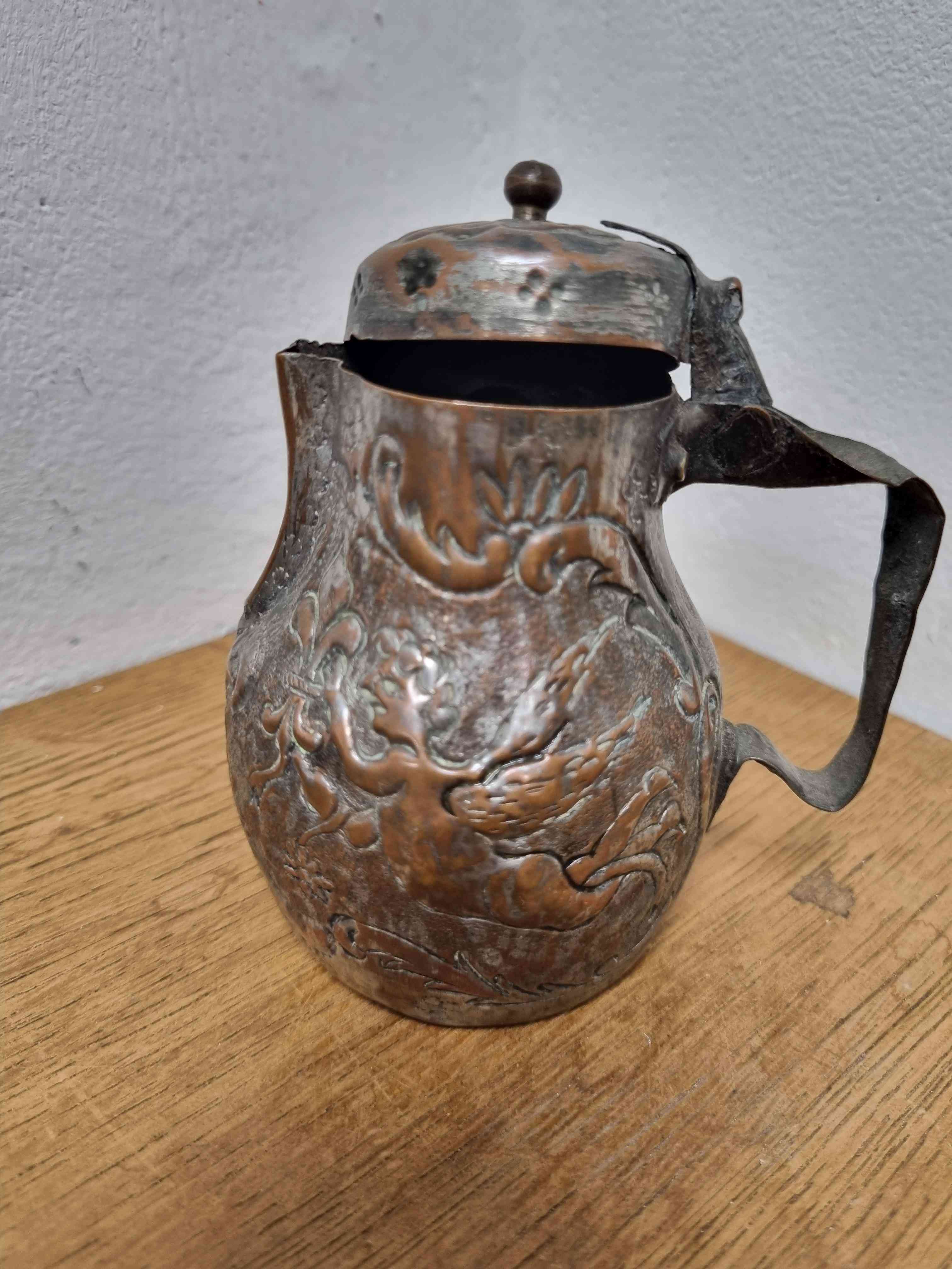 Kovový džbánek s reliéfem andělíčka – 11 cm - Ostatní - Antik Spomyšl
